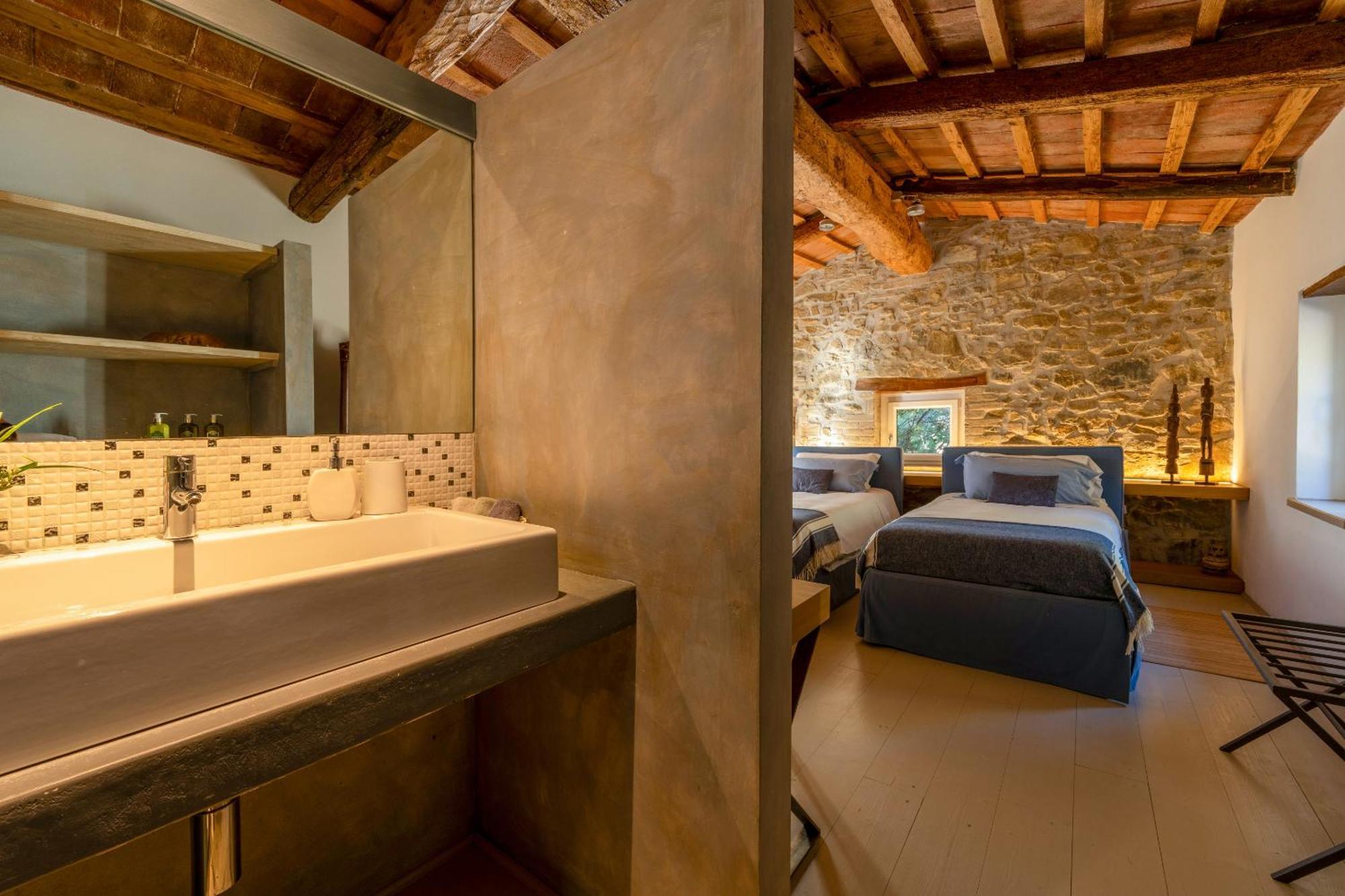 ペルージャ Relais Casamassimaヴィラ 部屋 写真