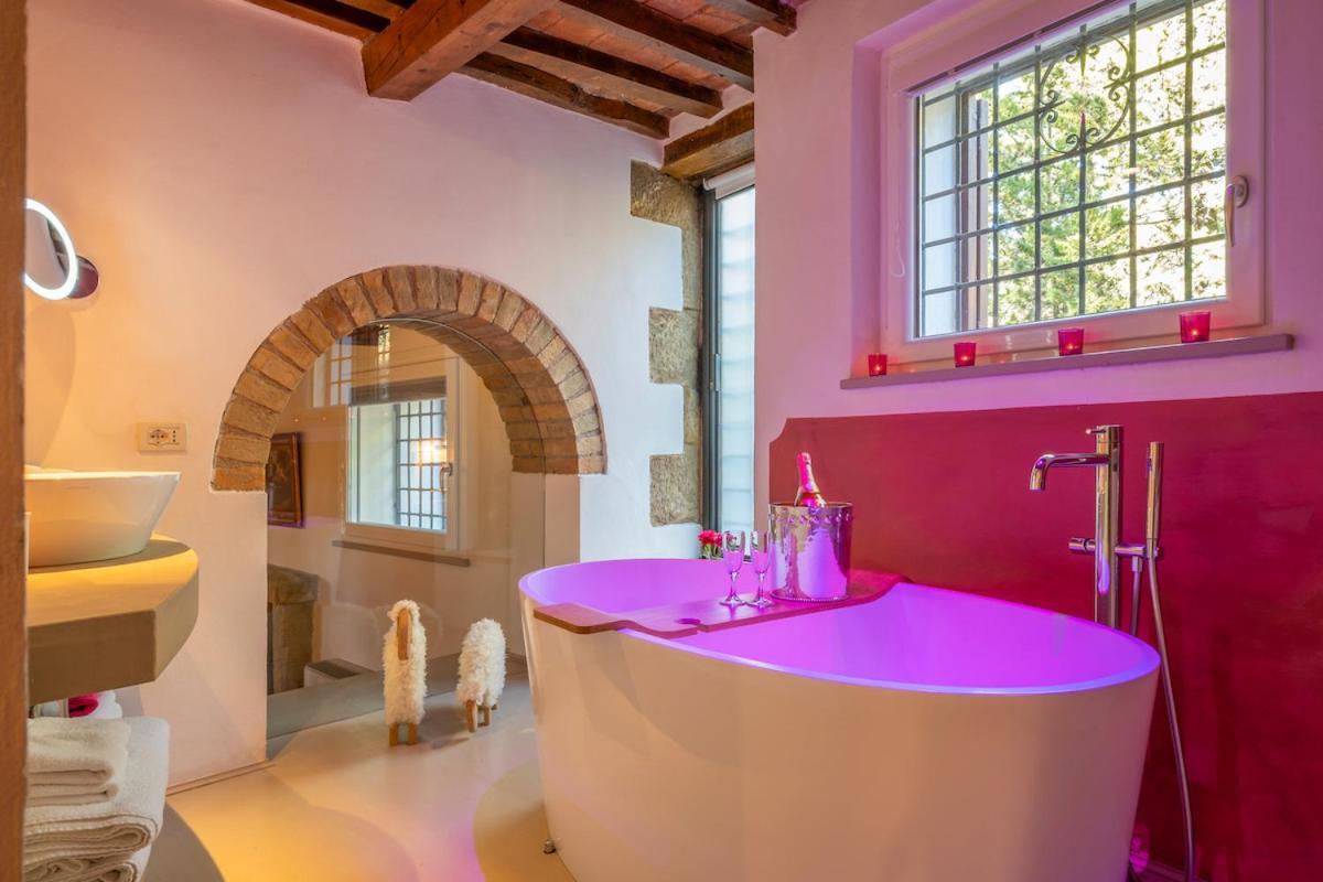 ペルージャ Relais Casamassimaヴィラ 部屋 写真