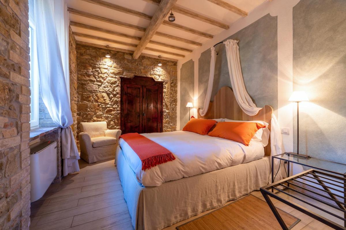 ペルージャ Relais Casamassimaヴィラ 部屋 写真